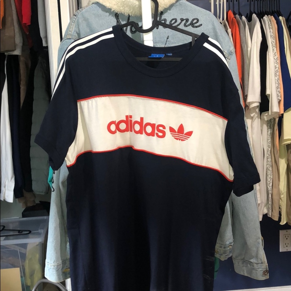 Adidas t shirt large